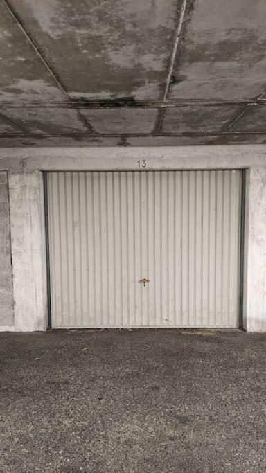 Le 828 : Appartement En Plein Centre De Vannes Bagian luar foto