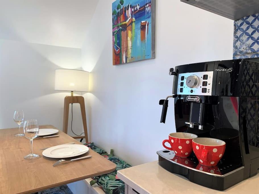 Le 828 : Appartement En Plein Centre De Vannes Bagian luar foto